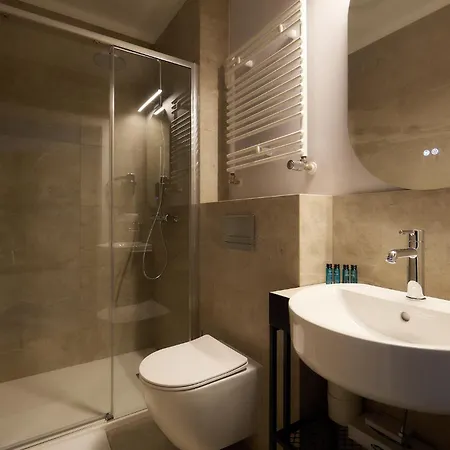 M4 Boutique 3* 克拉科夫